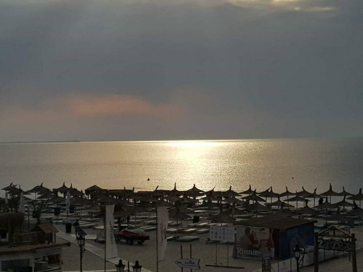 Ranya Apartments Alezzi Beach Resort Năvodari Екстериор снимка
