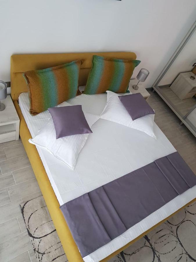 Ranya Apartments Alezzi Beach Resort Năvodari Екстериор снимка